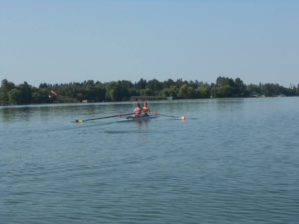 983954_10200924146921453_369859212_n