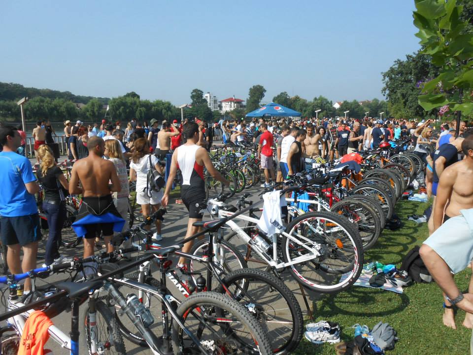 1012651_10200967577487190_599639875_n