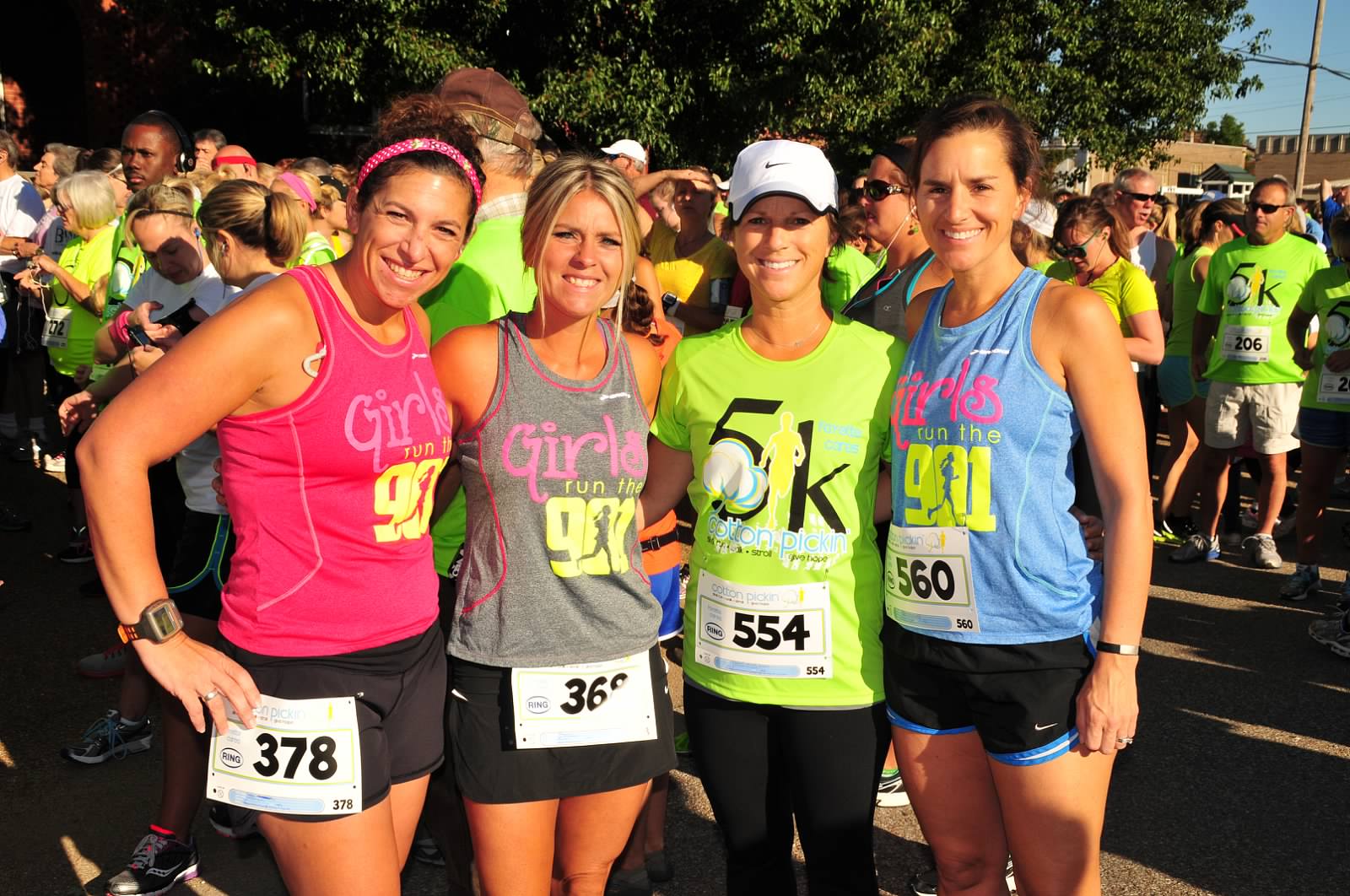 2013-Cotton-Pickin-5k-Girls-Run-the-901-runners