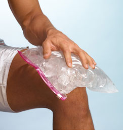 hielo en la rodilla