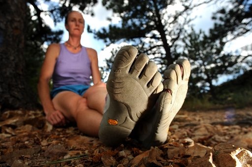 BAREFOOT RUNNING
