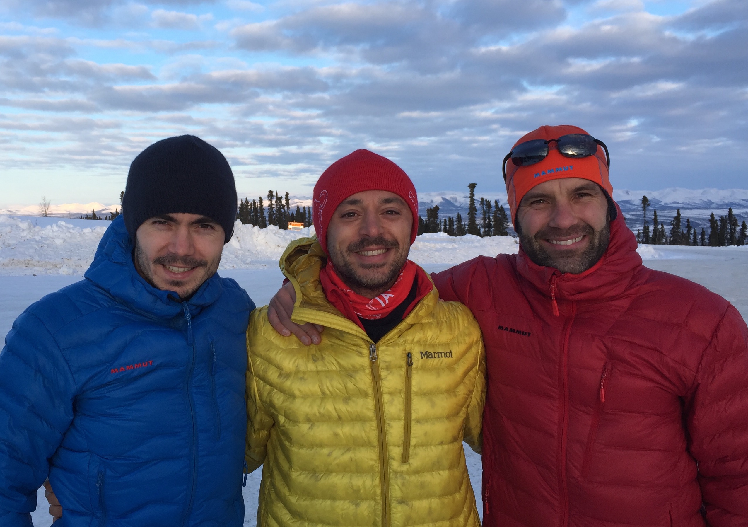 Incepe cursa de 566 de km de la Cercul Polar! Cum poti afla ce facem ...